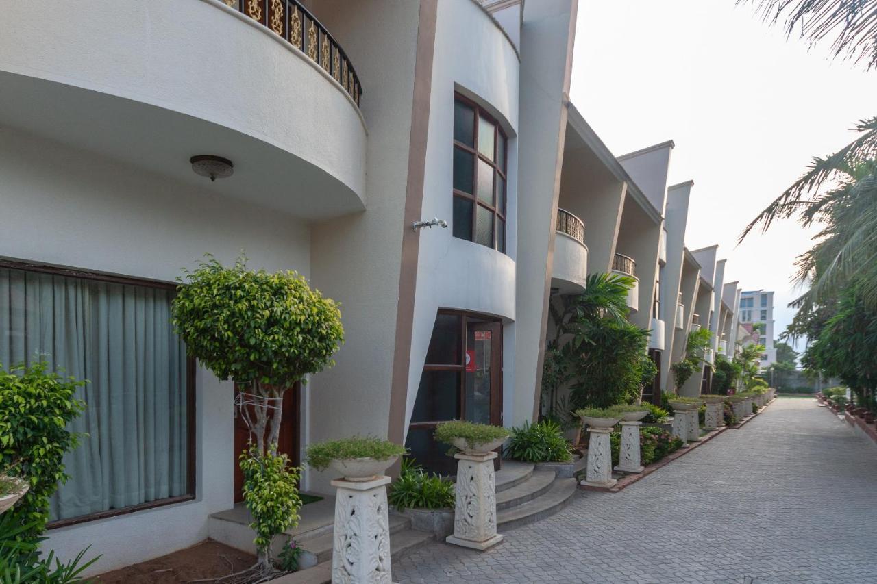 Capital O 6229 Ilara Hotels And Resorts Siruseri Exterior photo