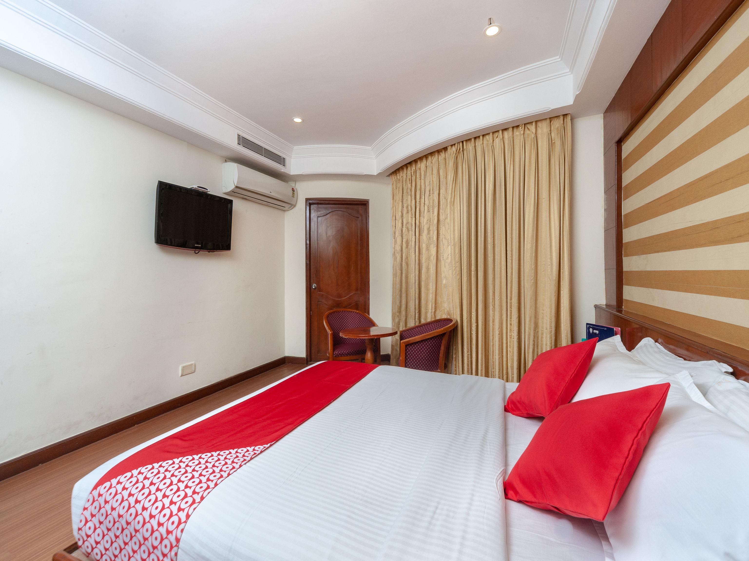 Capital O 6229 Ilara Hotels And Resorts Siruseri Exterior photo
